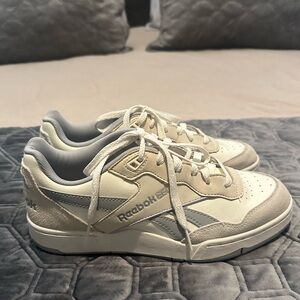 Reebok BB 4000 II. Size 8.